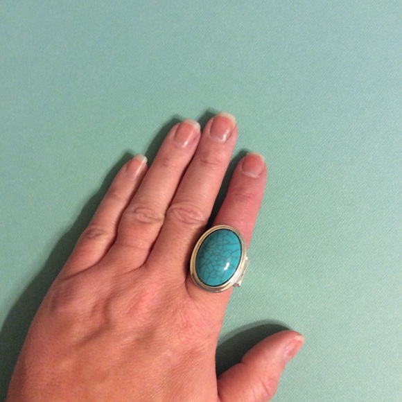 NWT Turquoise and Silver Stretch Ring - Picture 2 of 2